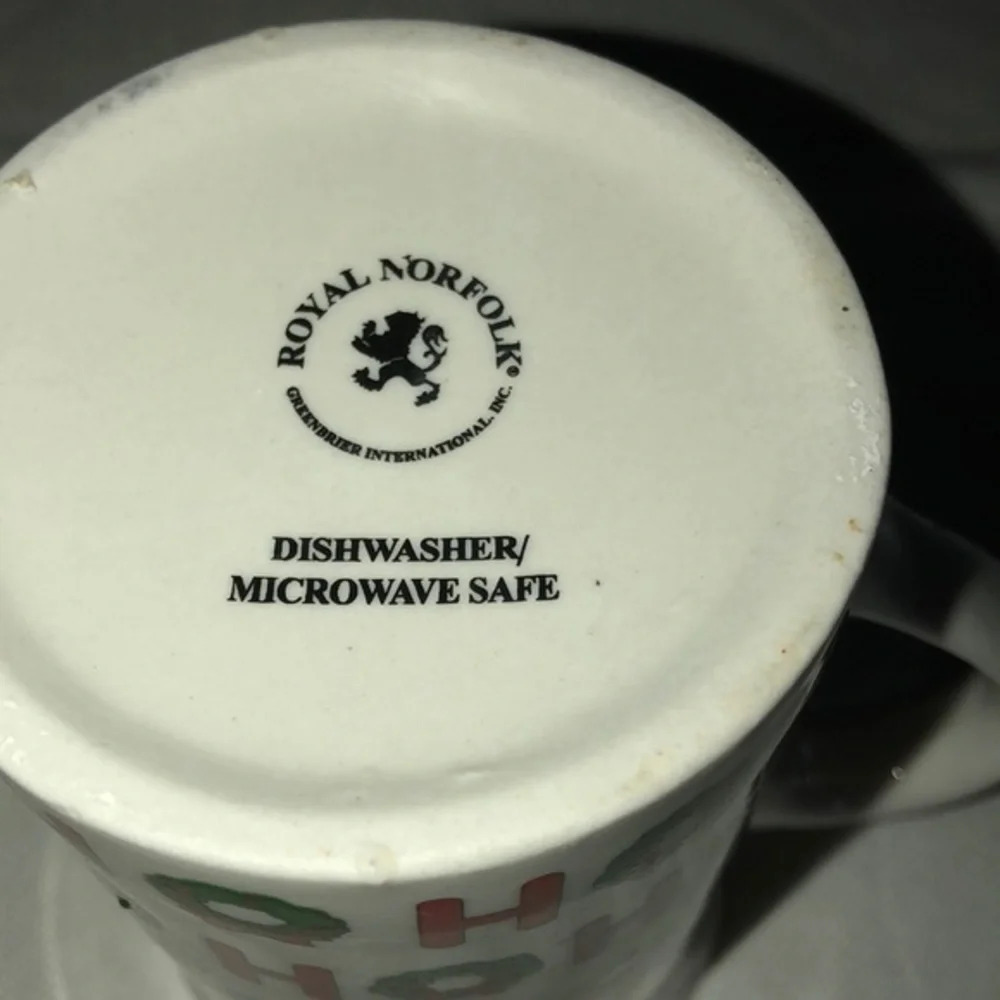 ROYAL Norfolk - Picture 2 of 2